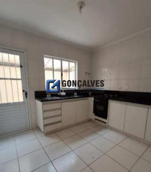 131102, Sobrado, para aluguel, para alugar, 2.770,00,Vila Helena, Santo André,3 quartos: 