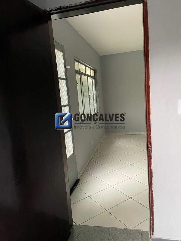 131104, Casa, para aluguel, para alugar, 2.700,00,Conceição, Diadema,3 quartos: 