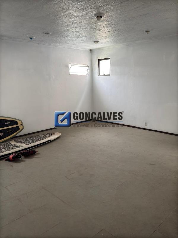 131124, Sobrado, à venda, à venda, 900.000,00,FUNDACAO, São Caetano do Sul,3 quartos: 