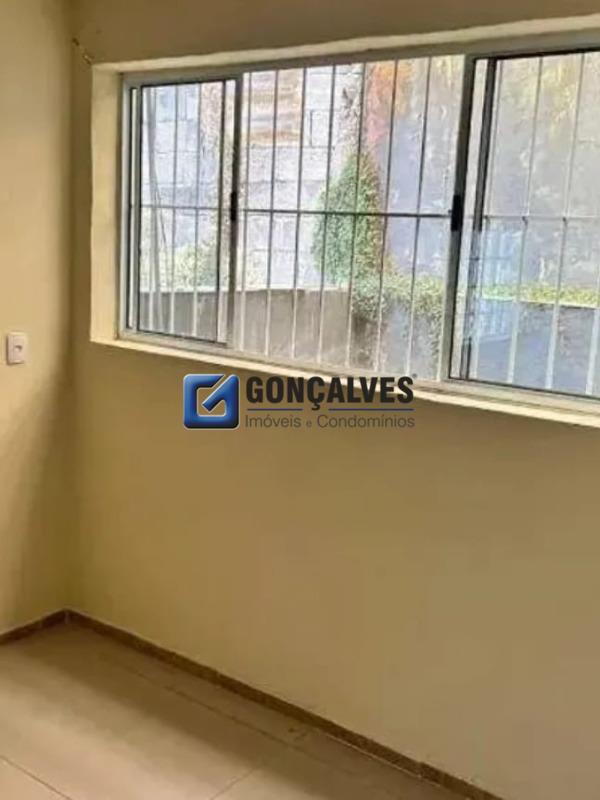 131176, Sobrado, para aluguel, para alugar, 2.300,00,Independência, São Bernardo do Campo,3 quartos: 