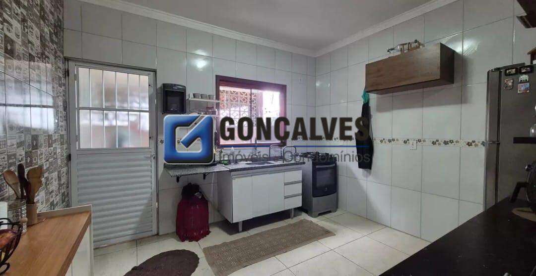 131310, Sobrado, para aluguel, para alugar, 2.500,00,Condominio Maracanã, Santo André,2 quartos: 