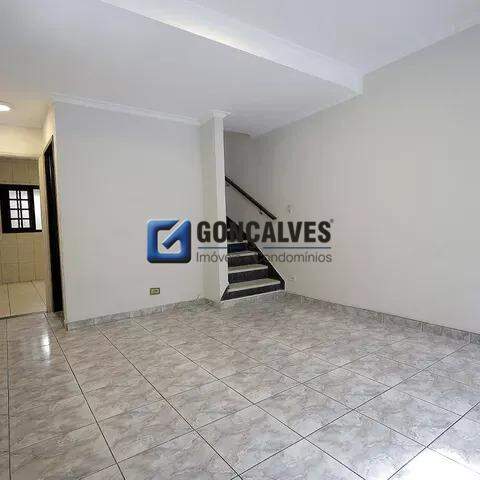 131788, Sobrado, para aluguel, para alugar, 2.700,00,Vila Lucinda, Santo André,2 quartos: 