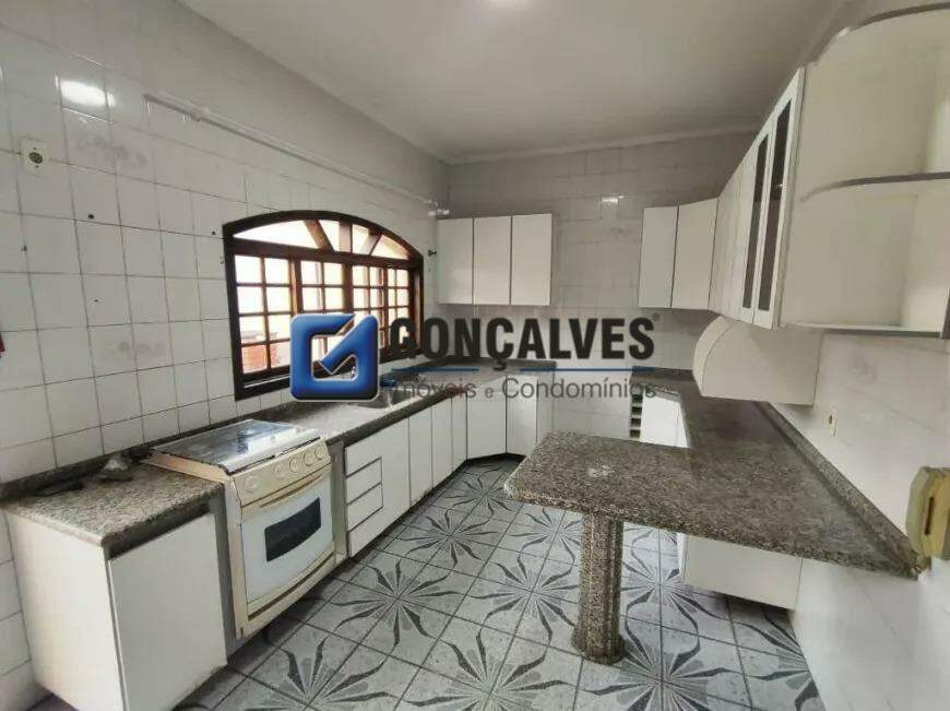 131824, Sobrado, para aluguel, para alugar, 4.000,00,Nova Petrópolis, São Bernardo do Campo,3 quartos: 