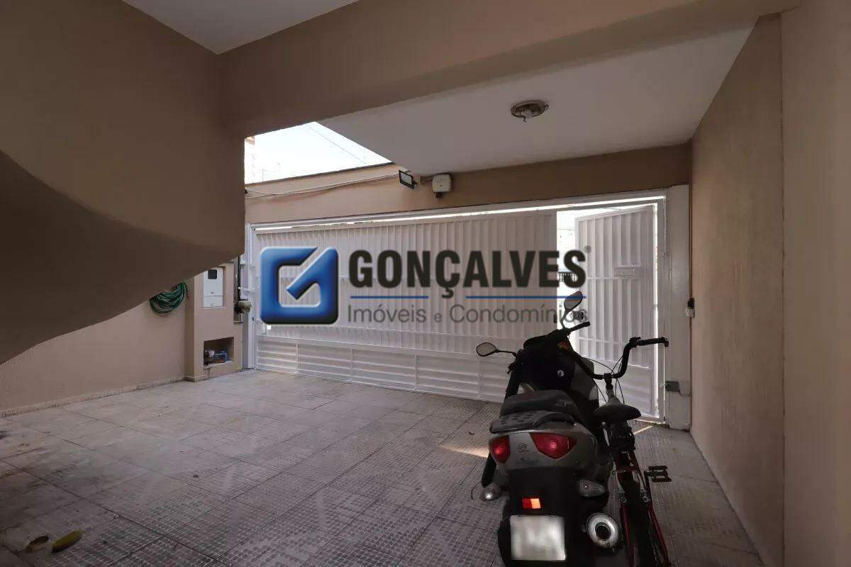 132052, Sobrado, para aluguel, para alugar, 3.700,00,Jardim, Santo André,3 quartos: Garagem