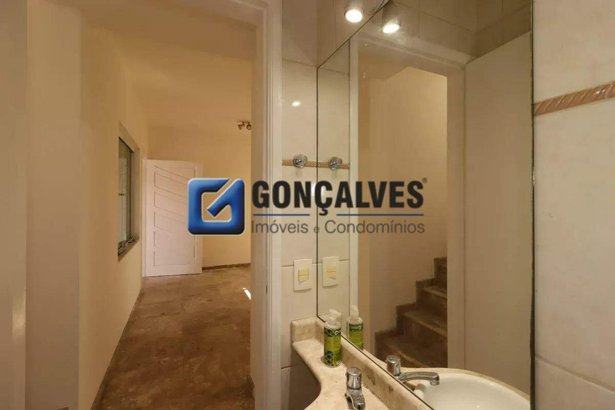 132052, Sobrado, para aluguel, para alugar, 3.700,00,Jardim, Santo André,3 quartos: Lavabo