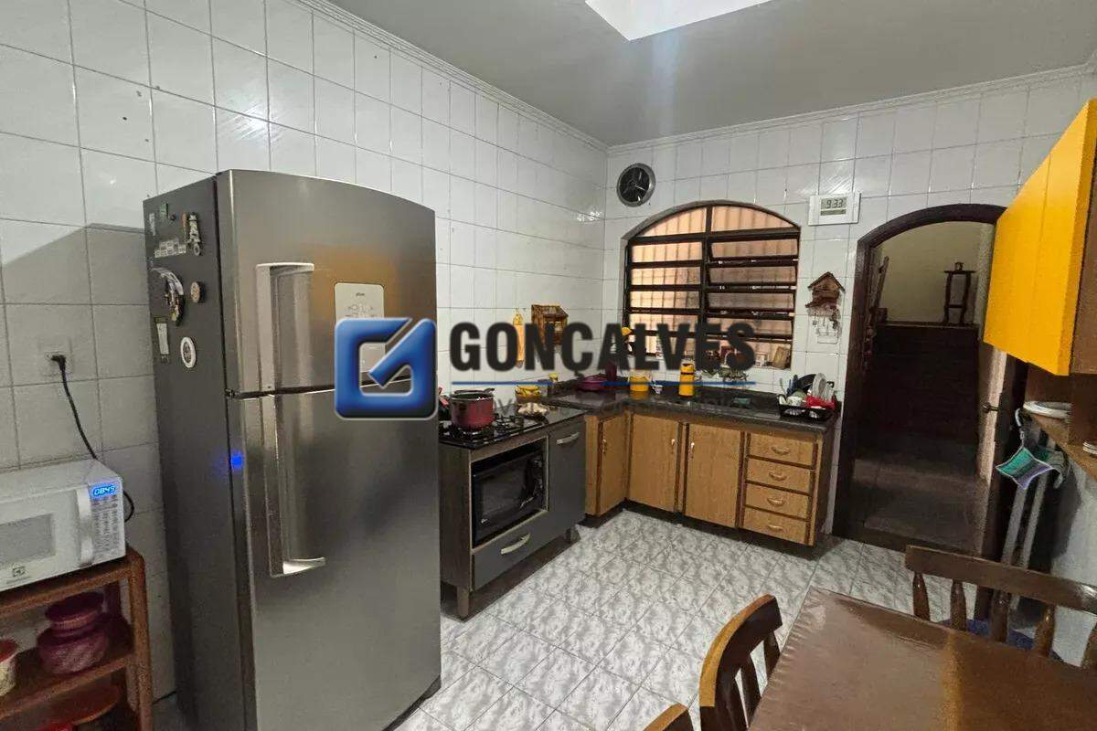 132082, Casa, para aluguel, para alugar, 4.500,00,Parque Jaçatuba, Santo André,4 quartos: Cozinha