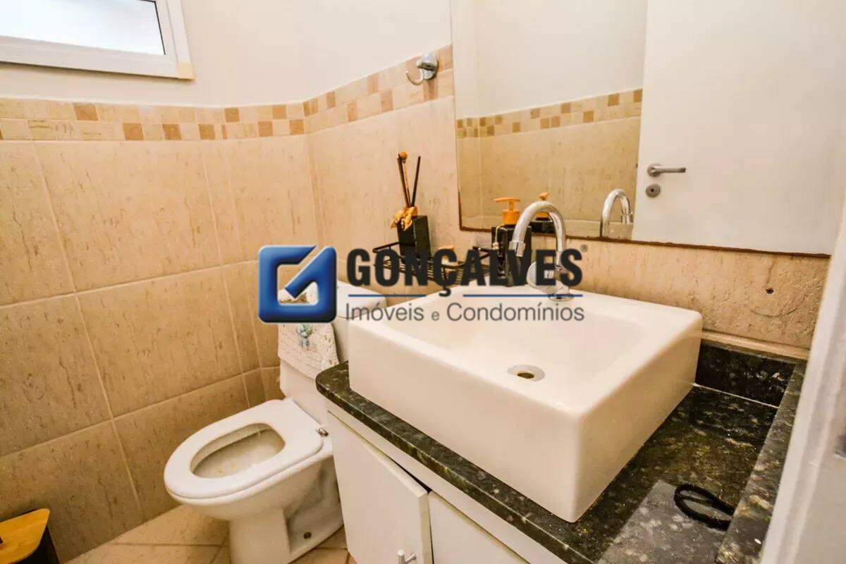 132187, Sobrado, para aluguel, para alugar, 5.900,00,Vila Metalúrgica, Santo André,3 quartos: Lavabo