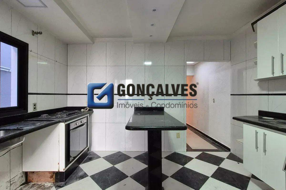 132476, Sobrado, para aluguel, para alugar, 3.200,00,Jardim Cipreste, Santo André,3 quartos: Cozinha
