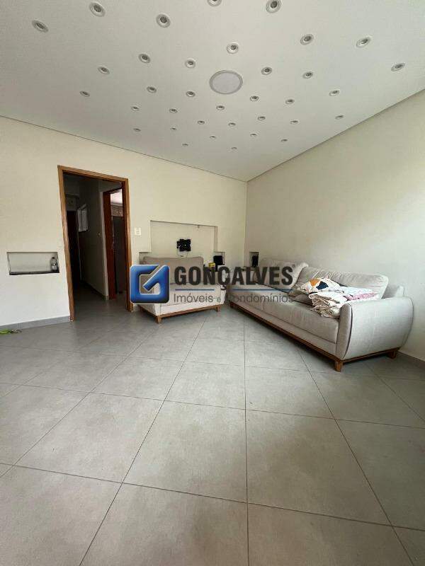 132531, Sobrado, para aluguel, para alugar, 5.000,00,Jardim Cristiane, Santo André,3 quartos: 
