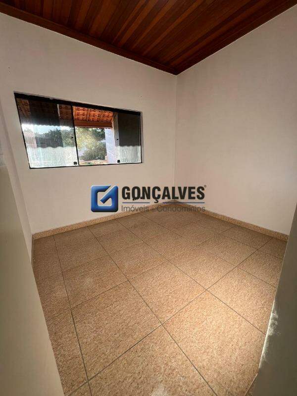 132901, Casa, para aluguel, para alugar, 2.700,00,Vila Palmares, Santo André,3 quartos: 