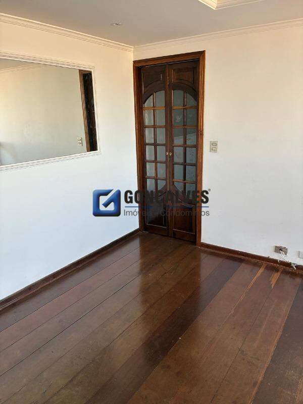 133084, Apartamento, para aluguel, para alugar, 2.200,00,Parque Terra Nova, São Bernardo do Campo,2 quartos: 