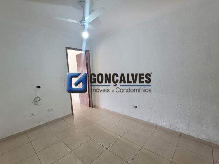 13677, Sobrado, para aluguel, para alugar, 1.500,00,Jardim Petroni, São Bernardo do Campo,2 quartos: 