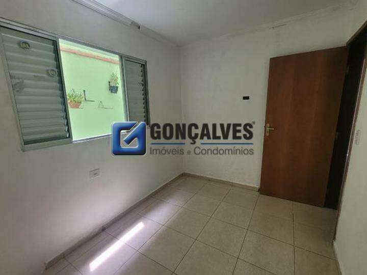 13677, Sobrado, para aluguel, para alugar, 1.500,00,Jardim Petroni, São Bernardo do Campo,2 quartos: 