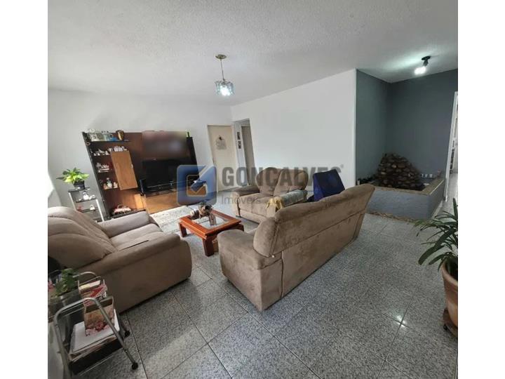 13787, Casa, para aluguel, para alugar, 4.300,00,Independência, São Bernardo do Campo,4 quartos: A (23)