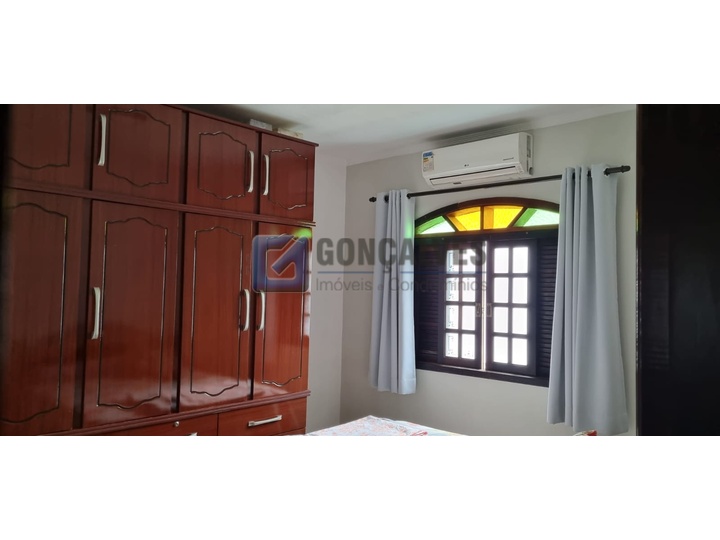 14100, Sobrado, para aluguel, para alugar, 2.700,00,JARDIM STELA, Santo André,3 quartos: B (30)