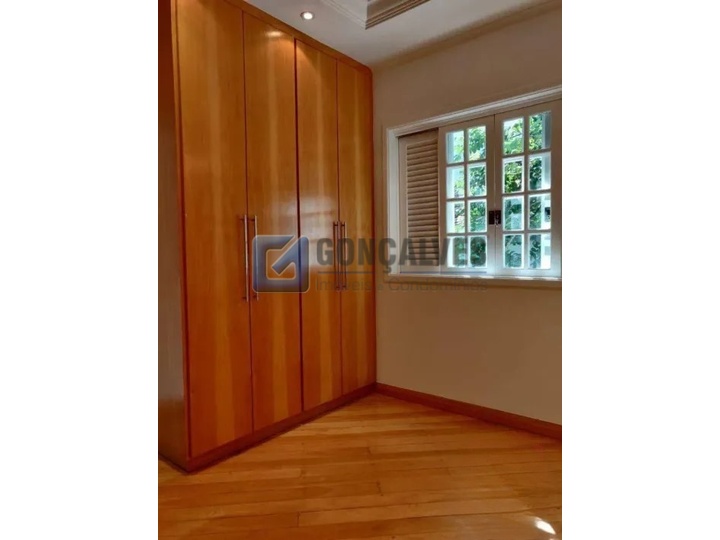 14135, Sobrado, para aluguel, para alugar, 7.000,00,Rudge Ramos, São Bernardo do Campo,4 quartos: A (53)