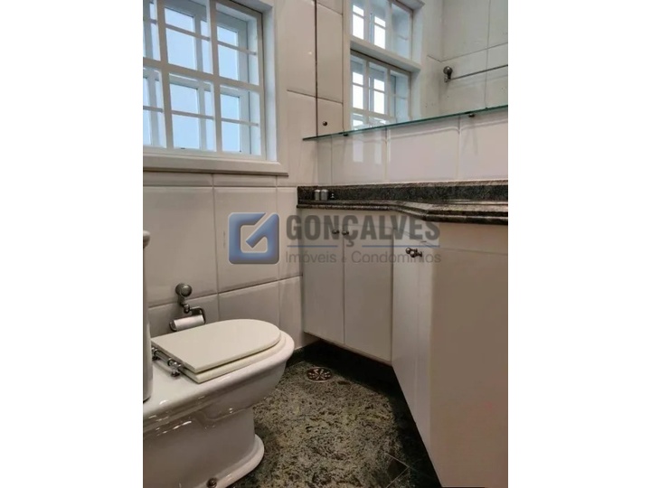 14135, Sobrado, para aluguel, para alugar, 7.000,00,Rudge Ramos, São Bernardo do Campo,4 quartos: C (32)