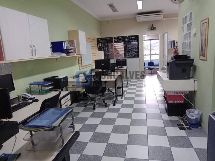 14256, Casa, para aluguel, para alugar, 8.000,00,Santo Antônio, São Caetano do Sul,3 quartos: A (35)