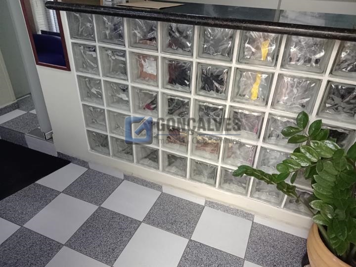 14256, Casa, para aluguel, para alugar, 8.000,00,Santo Antônio, São Caetano do Sul,3 quartos: A (41)