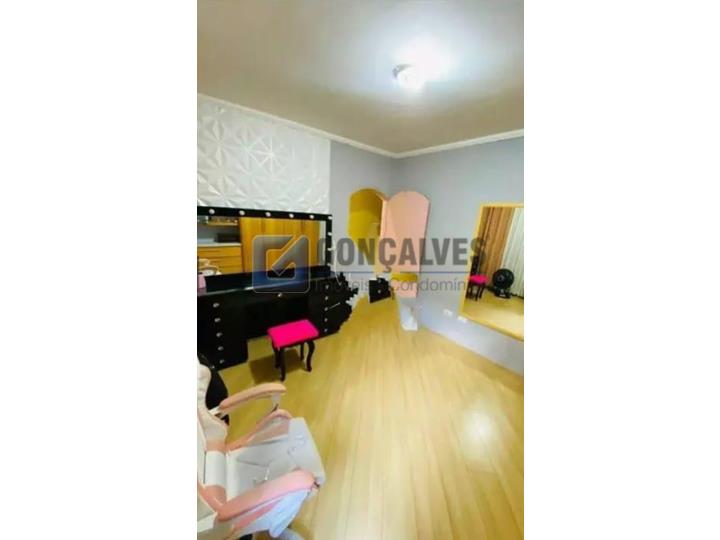 14513, Sobrado, para aluguel, para alugar, 3.800,00,JARDIM ITAPOA, Santo André,3 quartos: B (51)