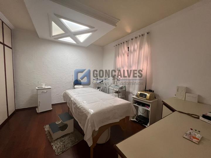 14556, Sobrado, para aluguel, para alugar, 3.700,00,Anchieta, São Bernardo do Campo,3 quartos: B (20)