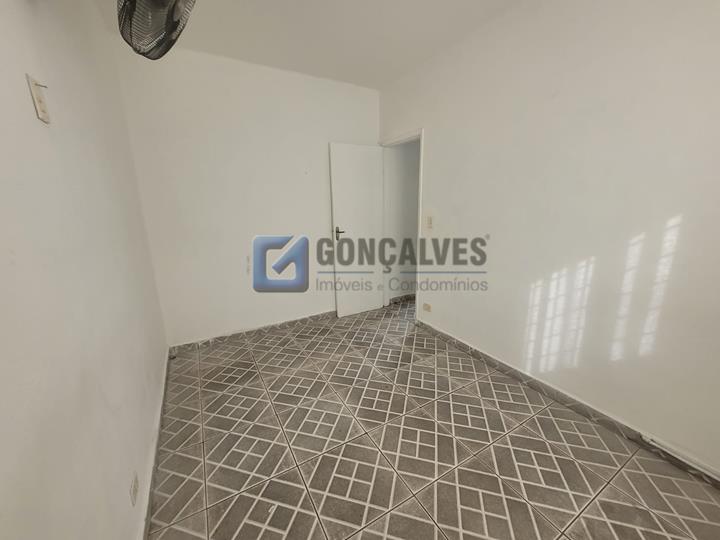14574, Sobrado, para aluguel, para alugar, 4.000,00,Rudge Ramos, São Bernardo do Campo,2 quartos: B (30)