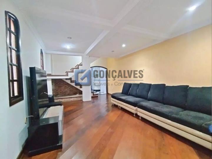 14615, Sobrado, para aluguel, para alugar, 4.400,00,Vila Alzira, Santo André,3 quartos: A (61)