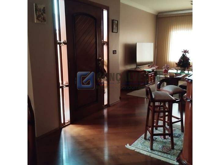 14645, Sobrado, para aluguel, para alugar, 6.600,00,Parque Novo Oratório, Santo André,3 quartos: A (42)