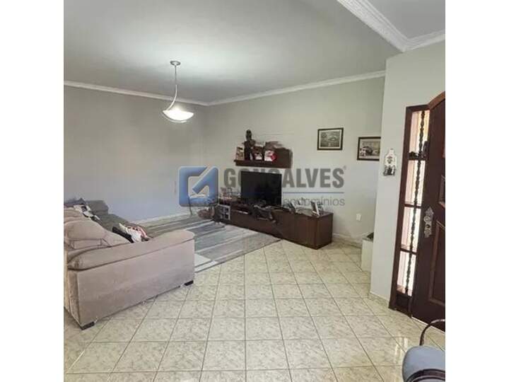 14704, Sobrado, para aluguel, para alugar, 5.300,00,Vila Curuçá, Santo André,3 quartos: A (40)