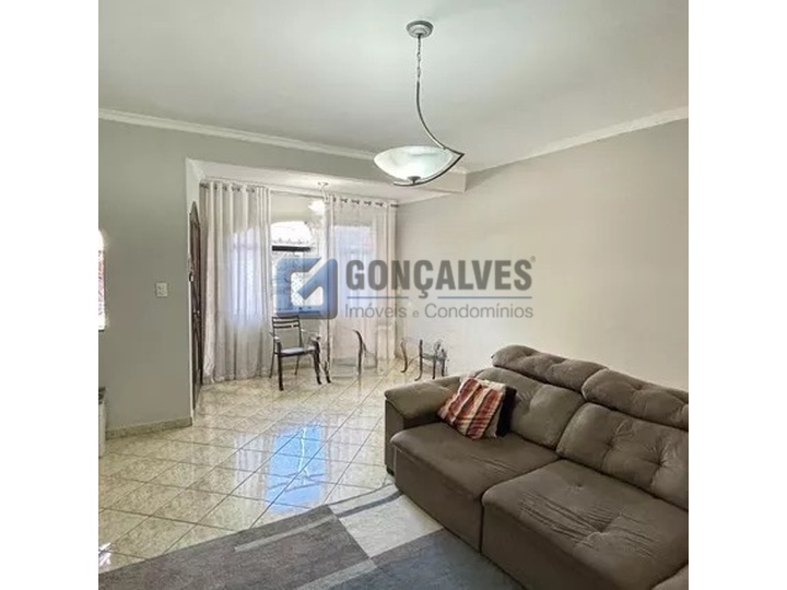 14704, Sobrado, para aluguel, para alugar, 5.300,00,Vila Curuçá, Santo André,3 quartos: A (42)
