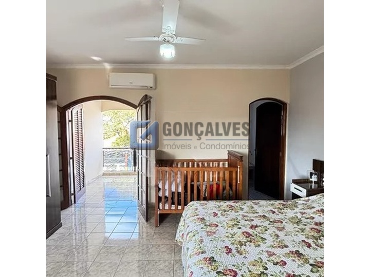 14704, Sobrado, para aluguel, para alugar, 5.300,00,Vila Curuçá, Santo André,3 quartos: B (31)