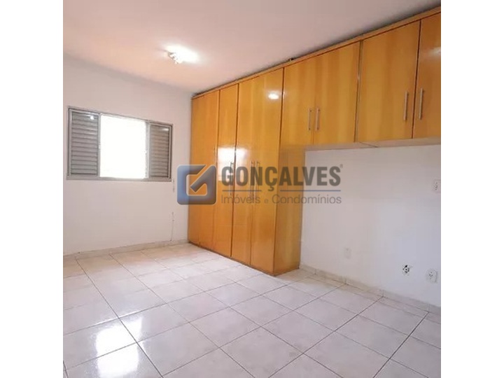 14724, Sobrado, para aluguel, para alugar, 3.200,00,Jardim Utinga, Santo André,3 quartos: B (30)