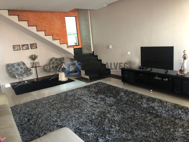 14725, Sobrado, para aluguel, para alugar, 5.000,00,Jardim Milena, Santo André,3 quartos: A (93)