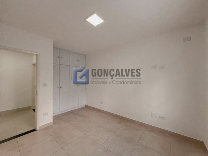 14810, Sobrado, para aluguel, para alugar, 7.000,00,Jardim, Santo André,3 quartos: B (30)