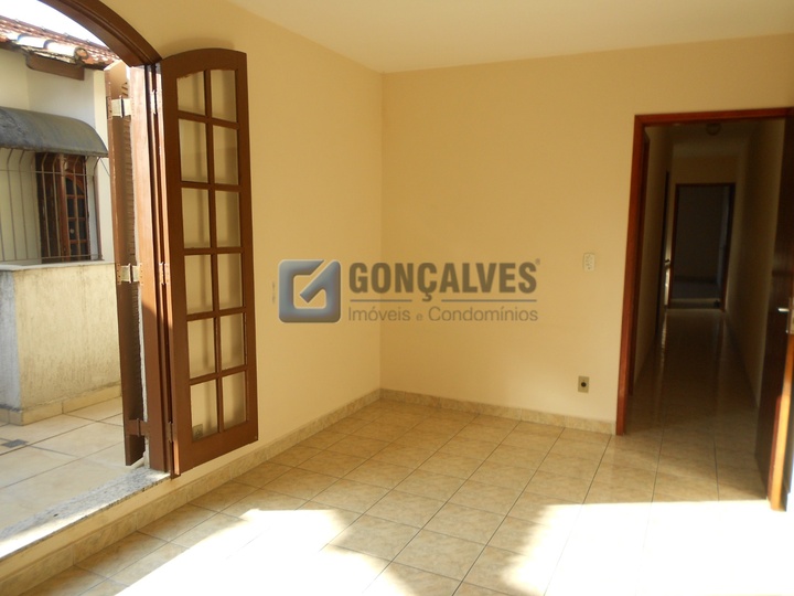 14813, Sobrado, para aluguel, para alugar, 3.600,00,Vila Curuçá, Santo André,3 quartos: B (30)