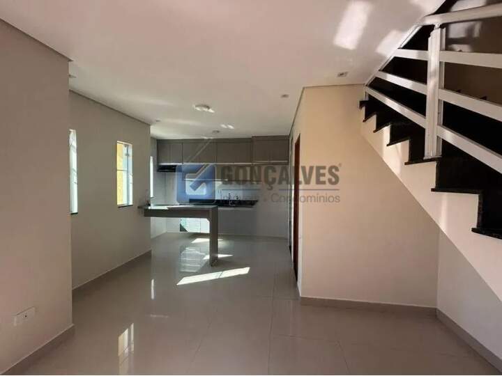 14816, Sobrado, para aluguel, para alugar, 3.300,00,Parque Novo Oratório, Santo André,2 quartos: A (30)