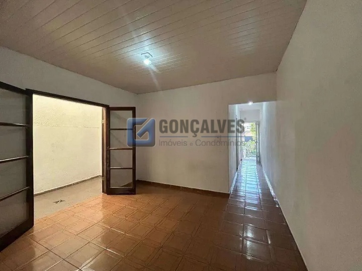 14828, Casa, para aluguel, para alugar, 2.500,00,Nova Petrópolis, São Bernardo do Campo,2 quartos: B (21)