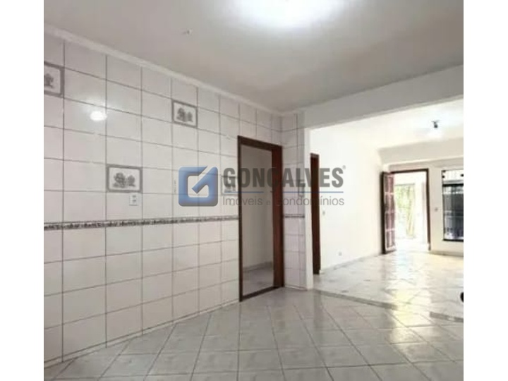 14866, Casa, para aluguel, para alugar, 3.800,00,Santa Terezinha, São Bernardo do Campo,2 quartos: A (31)