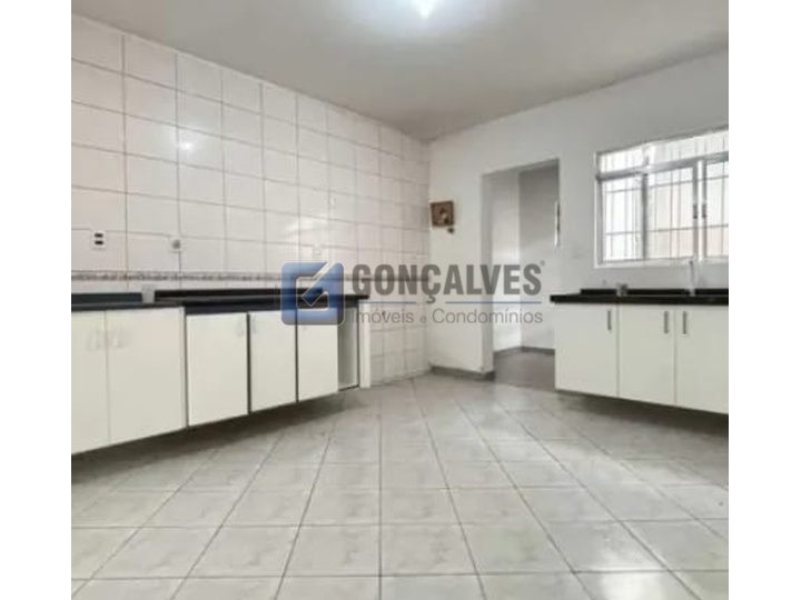 14866, Casa, para aluguel, para alugar, 3.800,00,Santa Terezinha, São Bernardo do Campo,2 quartos: A (77)