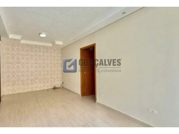 14889, Casa, para aluguel, para alugar, 4.500,00,Rudge Ramos, São Bernardo do Campo,2 quartos: A (32)