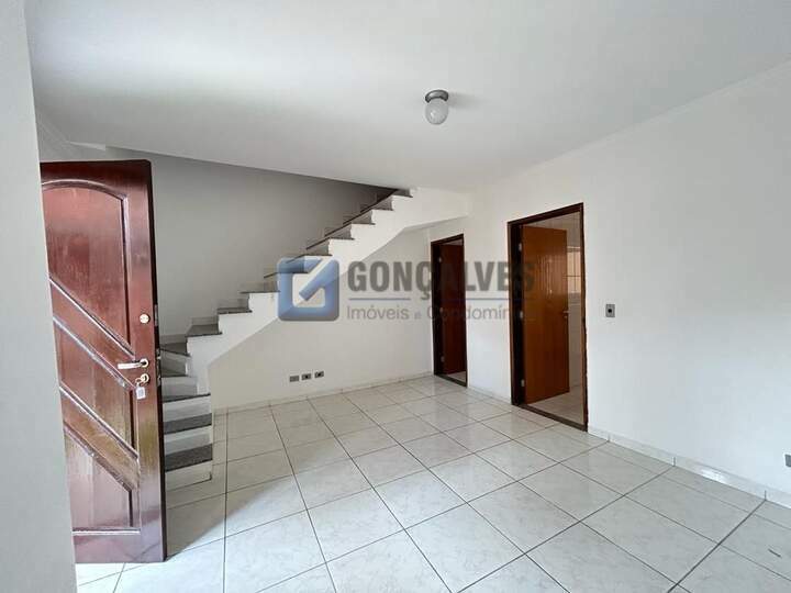 14925, Sobrado, para aluguel, para alugar, 2.400,00,Vila Curuçá, Santo André,2 quartos: A (20)