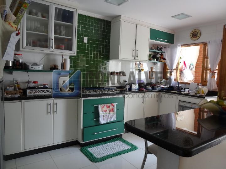 2048, Sobrado, à venda, à venda, 960.000,00,Nova Petrópolis, São Bernardo do Campo,3 quartos: 075