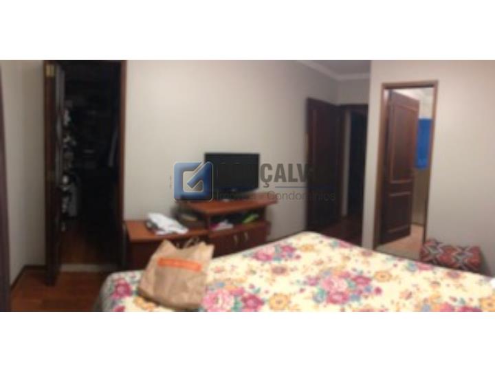 25, Sobrado, à venda, à venda, 1.250.000,00,Nova Petrópolis, São Bernardo do Campo,4 quartos: B (18)