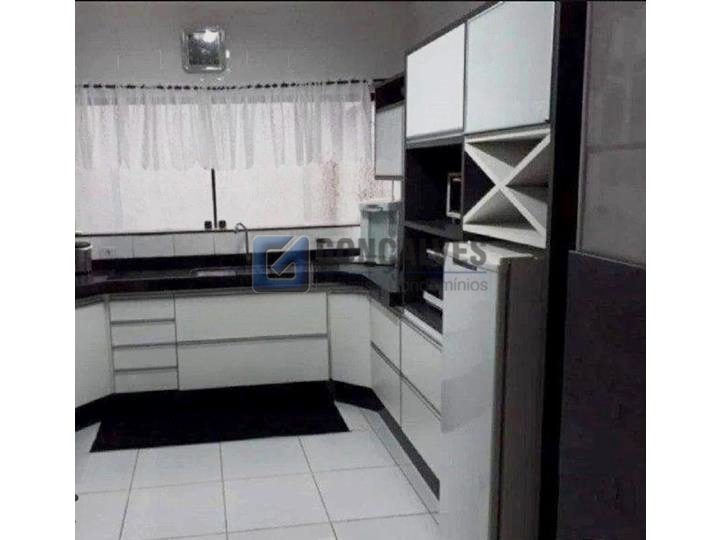 254, Sobrado, à venda, à venda, 1.300.000,00,Nova Petrópolis, São Bernardo do Campo,4 quartos: D (30)