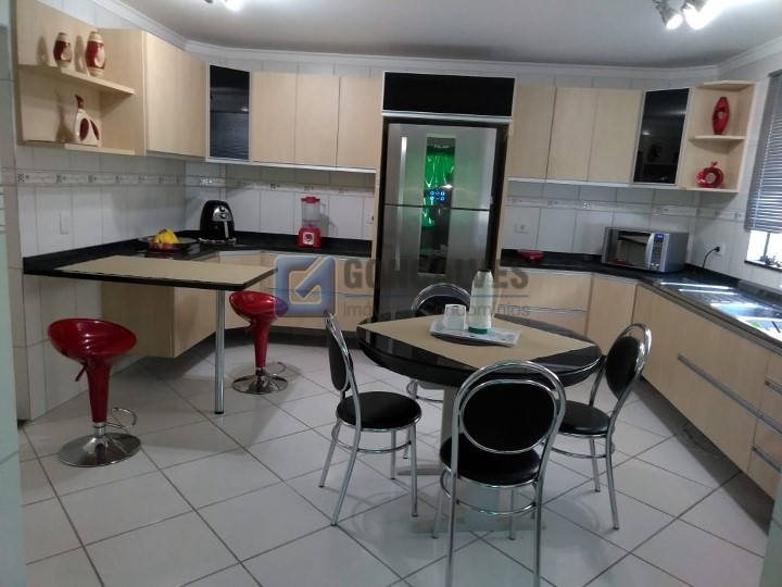 4443, Sobrado, à venda, à venda, 800.000,00,Nova Petrópolis, São Bernardo do Campo,3 quartos: B (1)