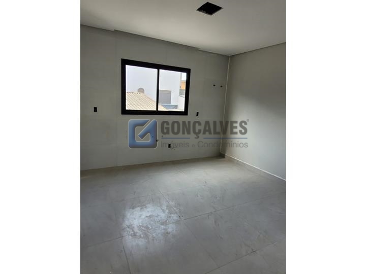 4547, Sobrado, à venda, à venda, 700.000,00,Jardim Santo Alberto, Santo André,2 quartos: A (22)