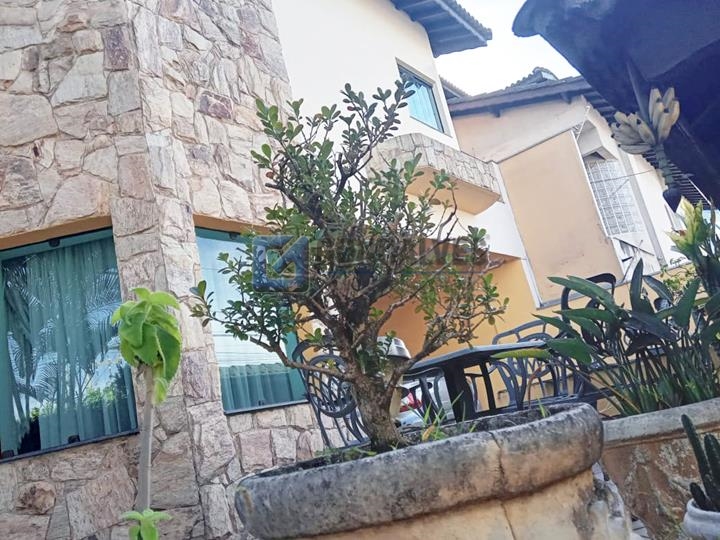 5293, Sobrado, à venda, à venda, 2.130.000,00,Jardim São Caetano, São Caetano do Sul,4 quartos: A (24)