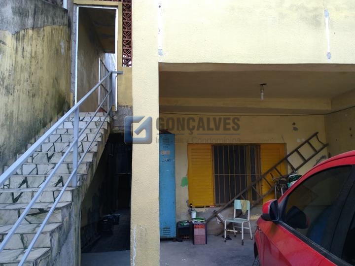 677, Sobrado, à venda, à venda, 640.000,00,Alves Dias, São Bernardo do Campo,3 quartos: A (33)
