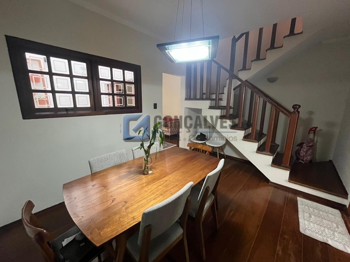 7617, Sobrado, à venda, à venda, 1.350.000,00,Santa Maria, São Caetano do Sul,3 quartos: A (34)