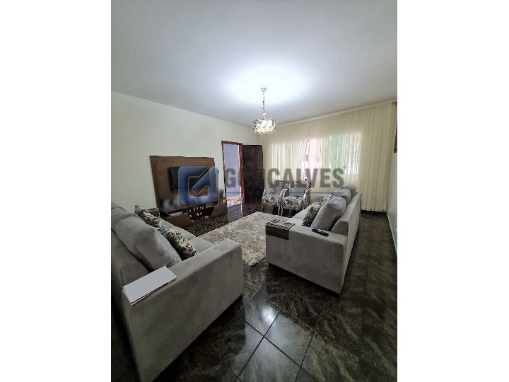 857, Sobrado, à venda, à venda, 850.000,00,Nova Petrópolis, São Bernardo do Campo,3 quartos: B (4)